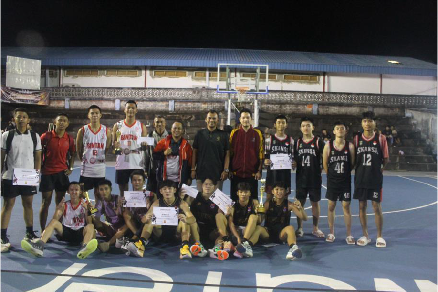 STIE Pembangunan Tanjungpinang Rayakan Milad ke-26 dengan Turnamen Basket 3×3