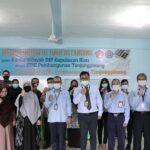 Foto bersama Kanwil DJP Kepri di STIE Pembangunan Tanjungpinang.