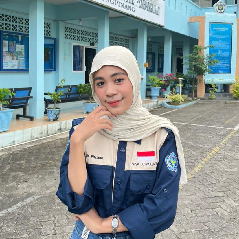 1 Raja Fitriana